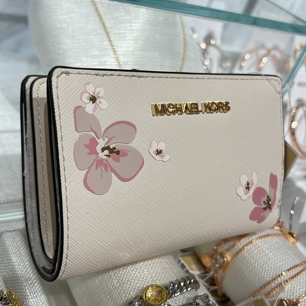 Michael Kors Jet Set Medium Floral Embellished Signature Logo Bi-Fold Wallet NWT - Picture 14 of 16
